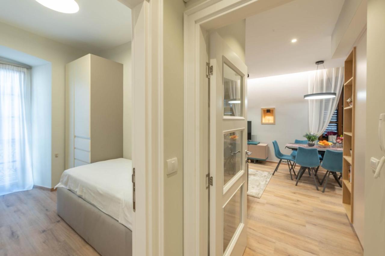 Sasha Di Cattaro - Old Town Lux Apartment 외부 사진